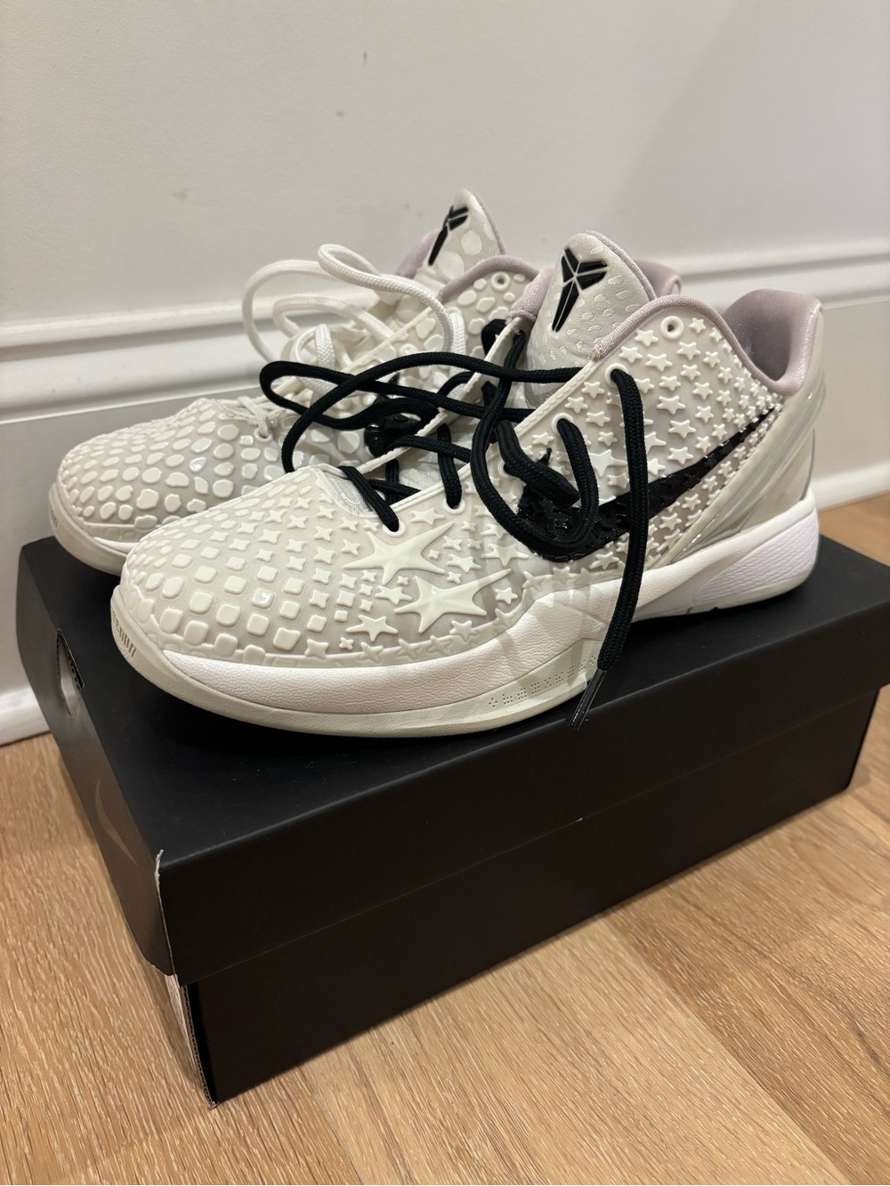 Nike Women's Low-Top Basketball Sneakers in White and Black